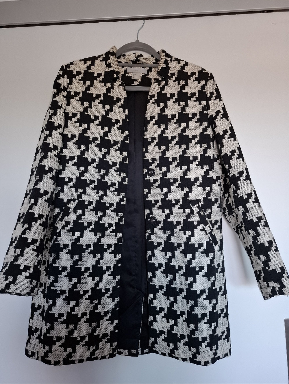 H&M Black & White Houndstooth Women's Coat Size 8 US
